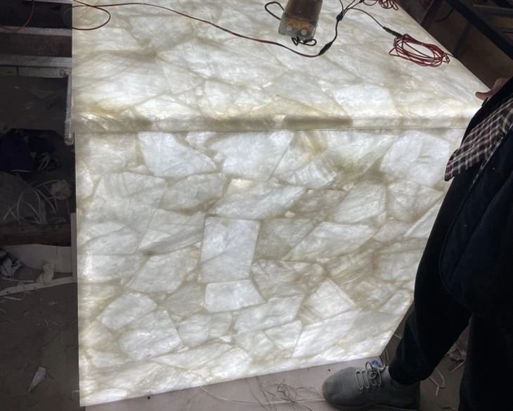 Cristallo Quartzite Countertop